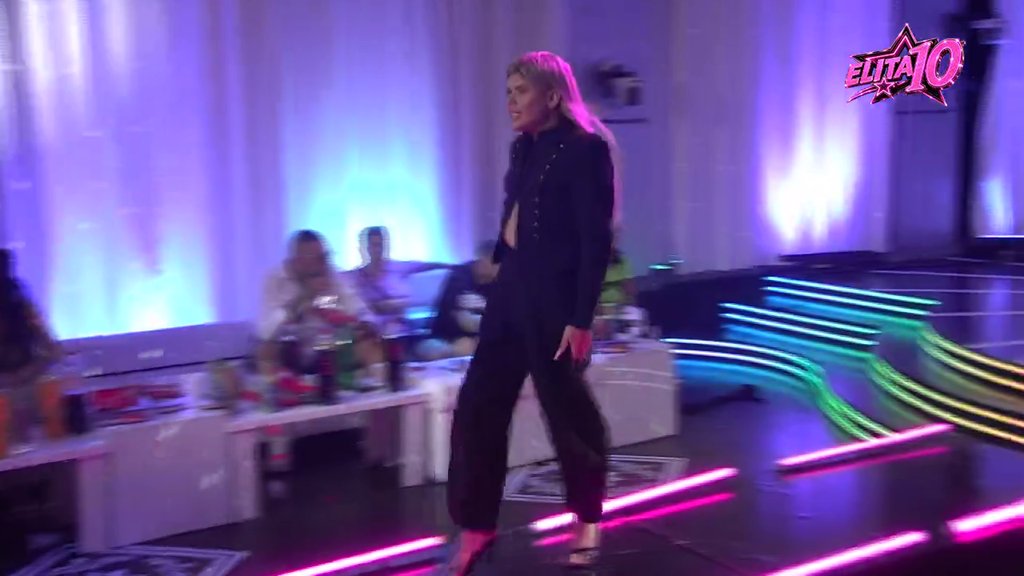 Harizma mu je drugo ime: Đukić zasenio sve energijom i šarmom, Aneli ne skida osmeh s lica! (VIDEO)