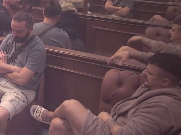 Nisi ispala korektna: Osmakčić osudio Gloriju zbog poljupca sa Terzom u zalagaonici, pa se obratio njemu: Pokušala je da te namesti! (VIDEO)