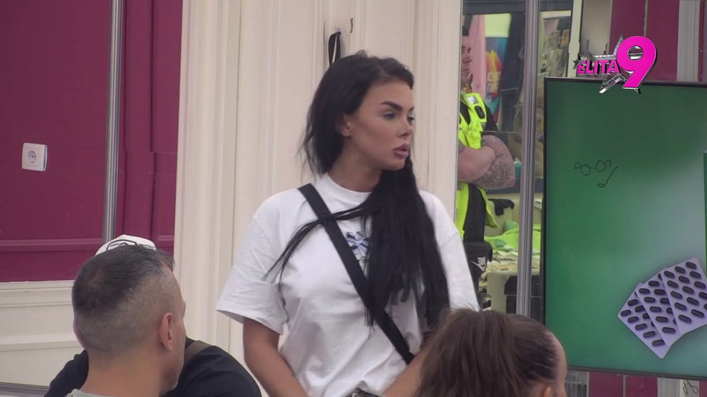 Babo raspala, idi napravi dete: Trudna Anita podemonila u programu! Iz čista mira počela da urliče i psuje Staniju, ljudi gledaju i ne veruju! (VIDEO)
