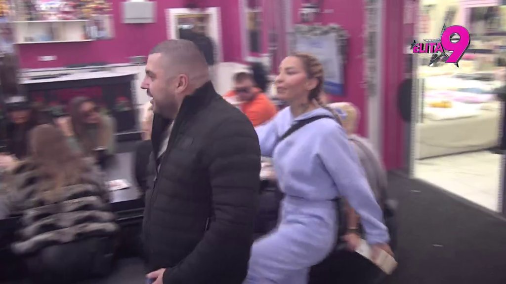 OBEZBEĐENJE ODMAH REAGOVALO! Aneli se zaletela na Asmina, vikala i urlala, krenula da ga šutne! (VIDEO)