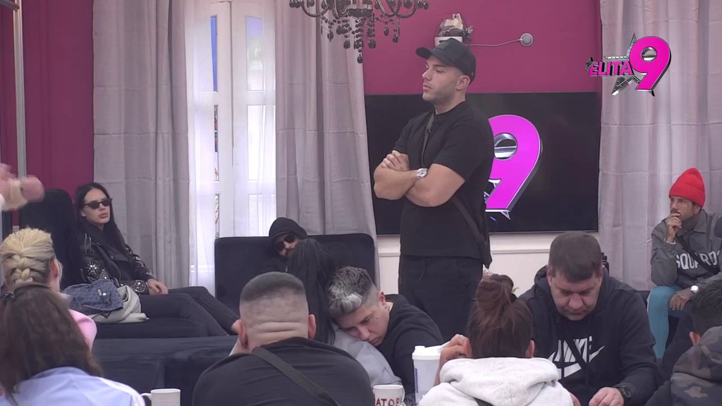 Svojim vozilom uzmem 400 evra, ona mi da 20: Nerio otkrio da je smršao od stresa koji mu je Sita nanosila, progovorio o zaradi, Janjuš skočio: Mene je BLAM što sam bio s njima u kontaktu! (VIDEO)