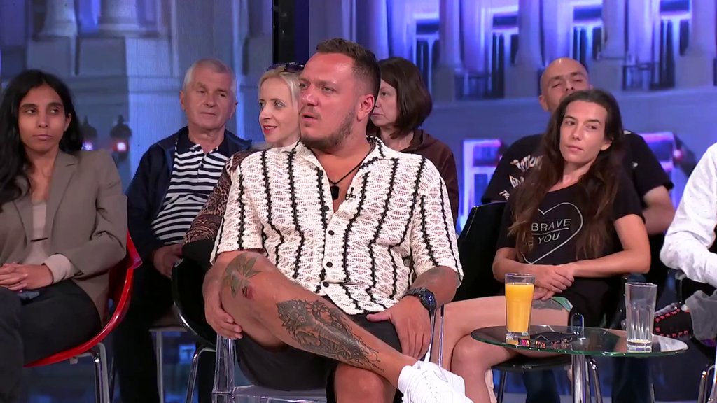 BILA JE SA PAVLOM, A KAD SU UZELI PARE... Lepi Mića urnisao Gastoza zbog veze sa Anđelom: Pobednik Elite 8 otkrio nove planove sa Đuričićevom (VIDEO)