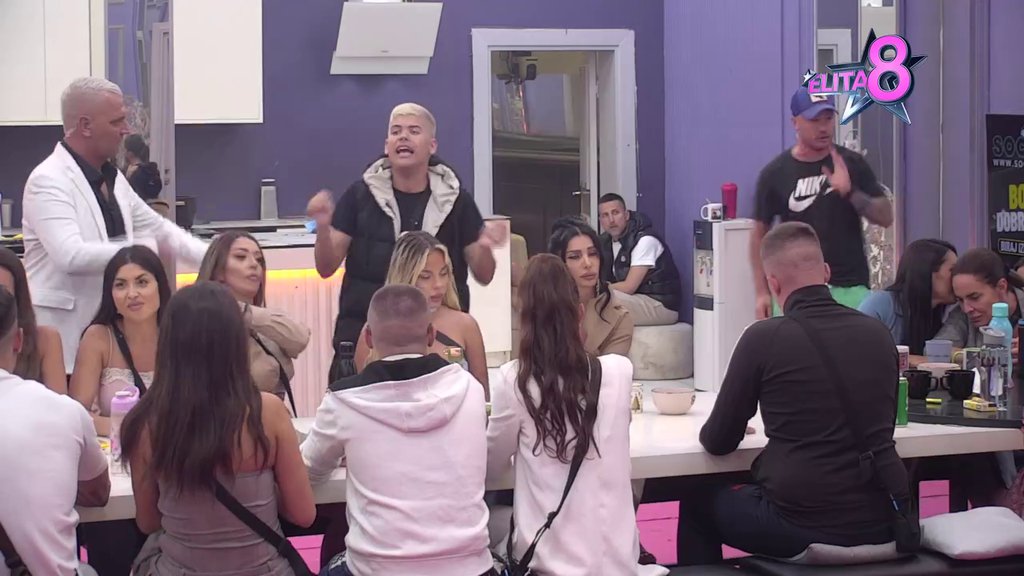 HAOS ZA CRNIM STOLOM! Munja ne zna gde udara, žestoko PONIZIO Stefani i potkačio Uroša, pa dobio povratnu: On ne priča o detetu, NEMA INICIJATIVU za Kostu (VIDEO)