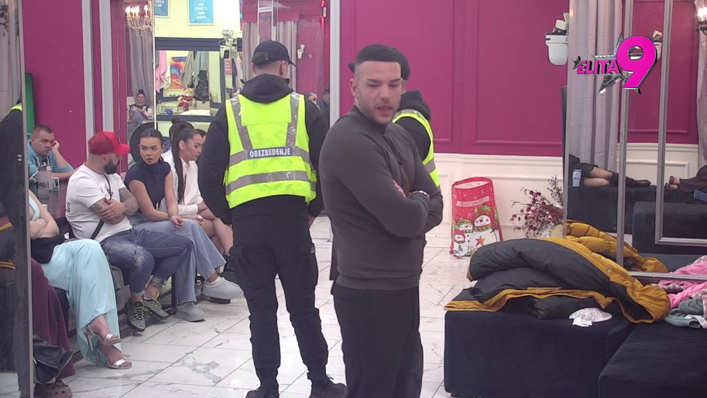 OBRISAO PATOS NJIHOVOM VEZOM: Anđelo ponizio Luku kao nikada, misli da mu je Aneli slaba tačka: Da ona želi, POMIRILI BI SE (VIDEO)