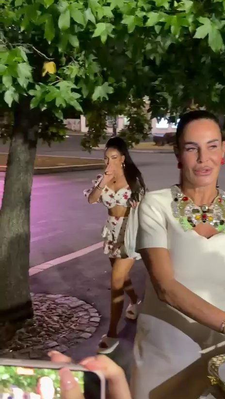 Biće žestoko u Narod pita?! Pogledajte kako je protekao prvi susret Kačavende i Sofije pred ulazak u studio (FOTO+VIDEO)