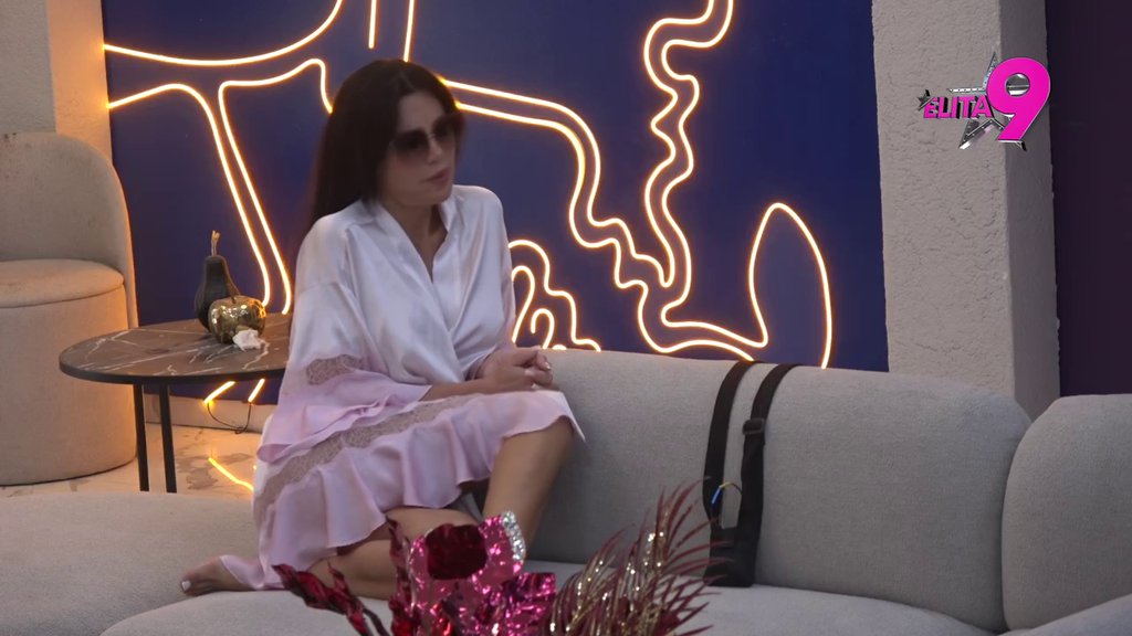 Ima privlačnosti, ali ću se povući! Aneli rešila da ODJAVI Filipa, Ivan je ne štedi: Promiskuitetna, laka žena! (VIDEO)