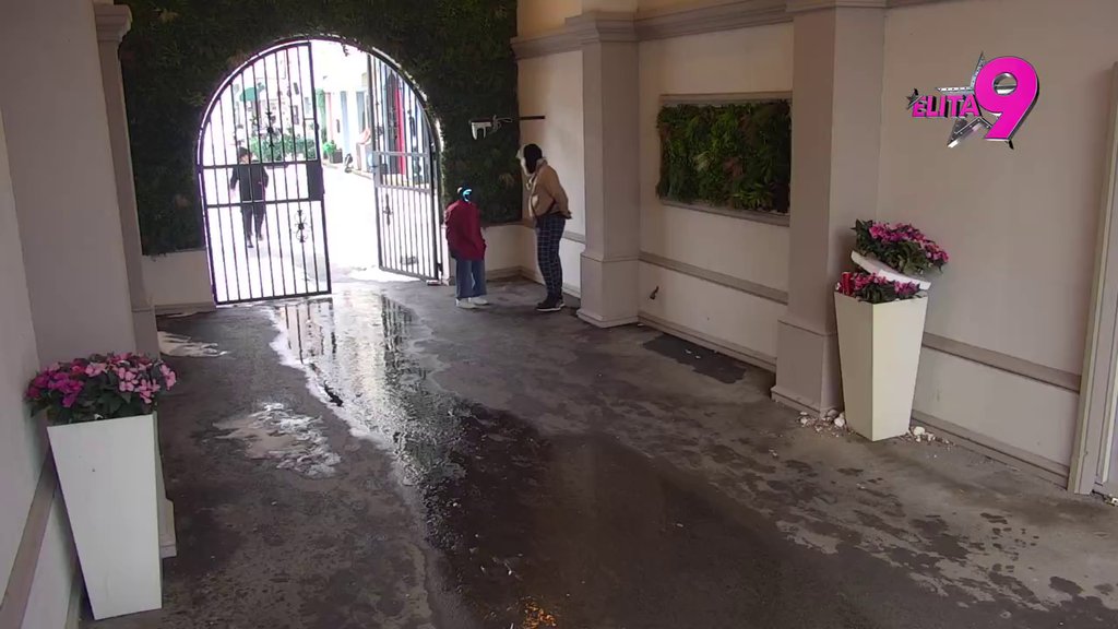 Okrenuću se molitvama, DA MI BOG OPROSTI! Bora menja sebe iz korena, vreme je da sve DRUGAČIJE RADI! (VIDEO)