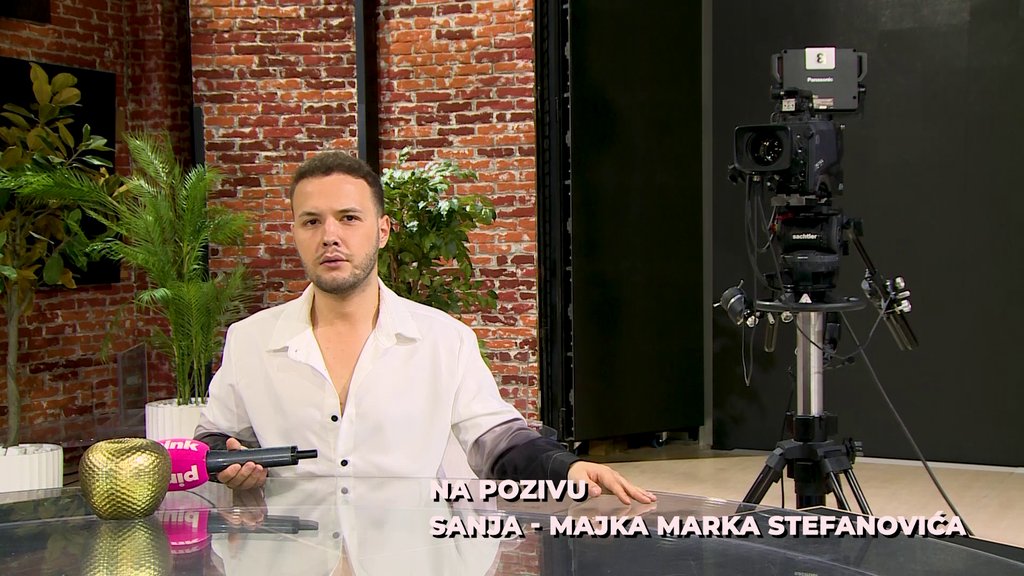 Oštro demantujem da me je sin tukao, ako nastavi sa tvrdnjama... Majka Marka Stefanovića odgovorila na optužbe Sanje Grujić da je trpela nasilje od svog sina! Žestoko potkačila nesuđenu snajku (VIDEO)