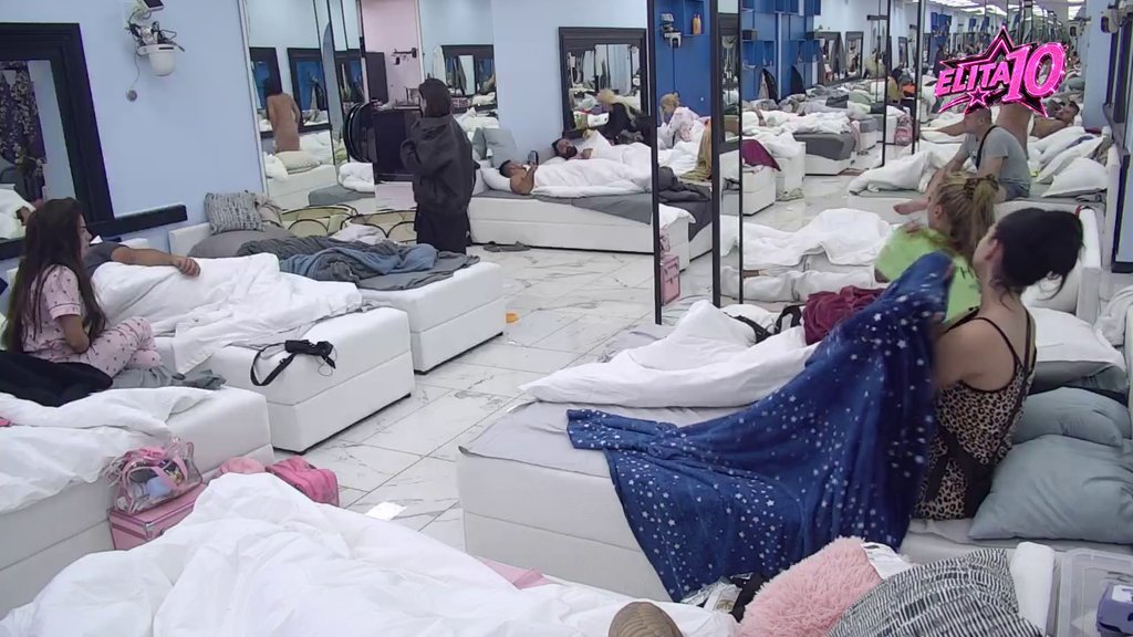 Na noge lagane! Učesnici poskakali kad se oglasio Veliki šef, nema spavanje (VIDEO)