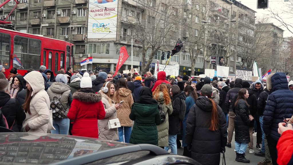 Rekli NE opoziciji! Studenti Filološkog i FON-a protiv predloga o prelaznoj i ekspertskoj vladi