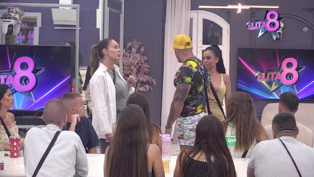 Stefanović krenuo na Kačavendu, bezuspešno pokušao da zaštiti Sanju preteći joj, Milena i njega okrenula naglavačke: Devojka ti je ku*va zbog koje si PRODAO porodicu (VIDEO)