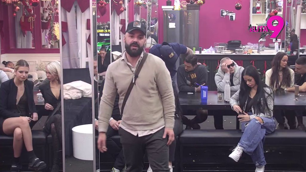 Pažljivo slušajte! Da, verovali ili ne, Luka Vujović priznao da mu se Anita sviđa otpočetka (VIDEO)