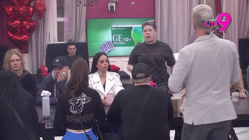 Šok! Anita otkrila da li je promenila lični opis jer je blam Matore (VIDEO)