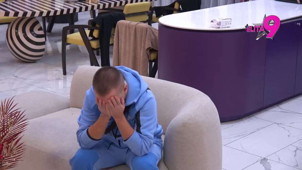 Stiglo je gorko kajanje? Aneli priznala da se plaši klipova nje i Alibabe ispod jorgana u hotelu! (VIDEO)