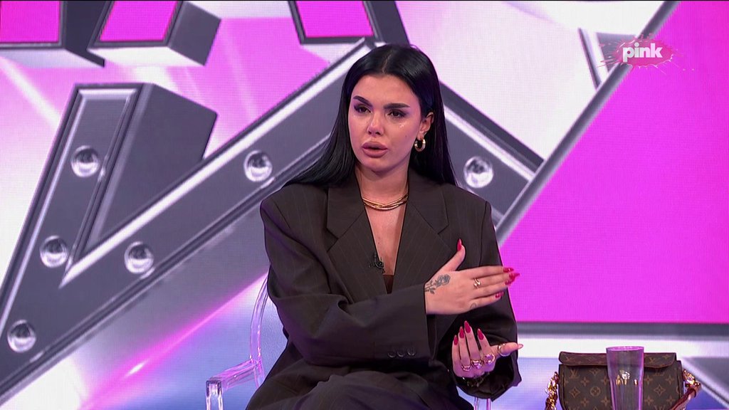 ANĐELOVA MAMA KRIVA ZA RASKID SA ANITOM?! Stanojlovićeva se rasula na sitne komade, pa otkrila kakav teret joj stoji na duši! (VIDEO)