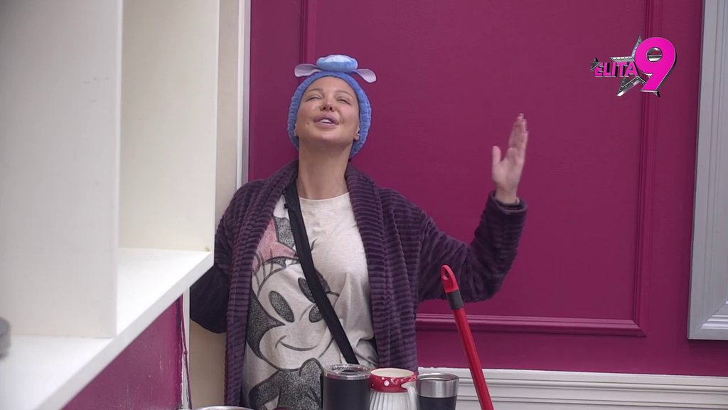 Onog koga volim, ne voli me više: Emotivni stihovi Tee Tairović dirnuli srce Maje Marinković, zapevala iz sveg glasa! (VIDEO)