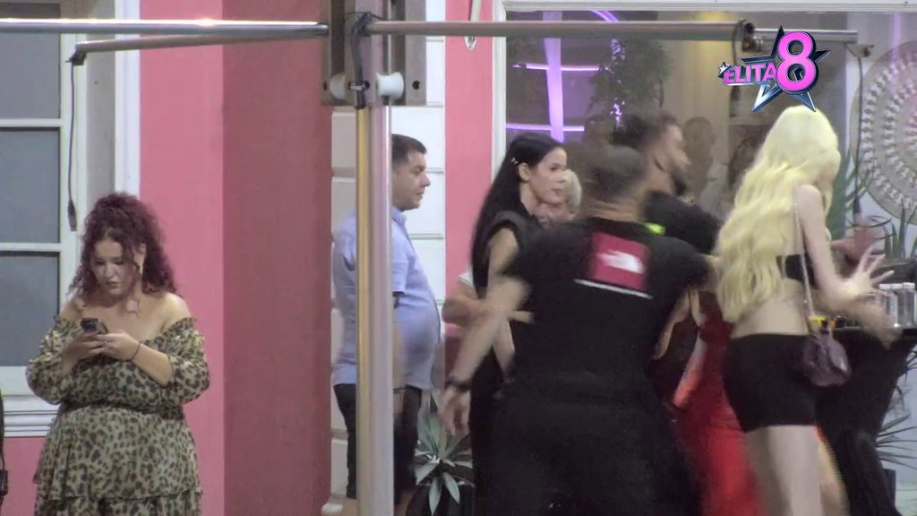 TOTALNI RUSVAJ TOKOM ŽURKE: Miljana napravila Ivanu ljubomornu scenu zbog Deniz, obezbeđenje hitno reagovalo! (VIDEO)
