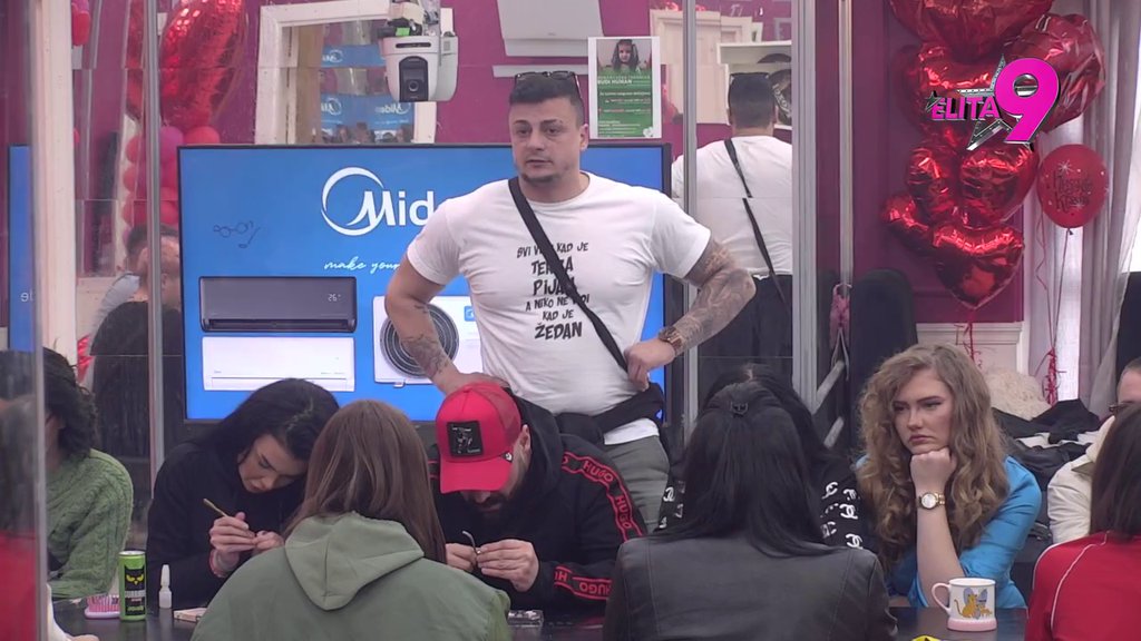 Svaku crtu tvog lica znam, svaki mladež... Terza izjavio ljubav Sofiji pred svima, a onda otkrio iskreno i realno mišljenje o Anđelu! (VIDEO)