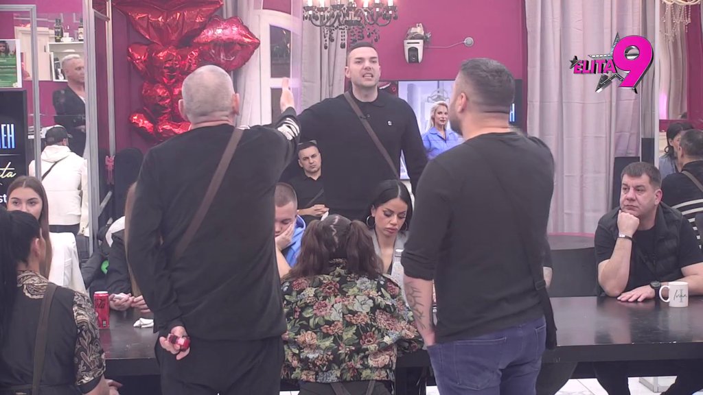 Nisam psovao devojčice koje mogu ćerke da mi budu: Asmin u par poteza matirao Lepog Miću, nastao opšti haos za stolom (VIDEO)