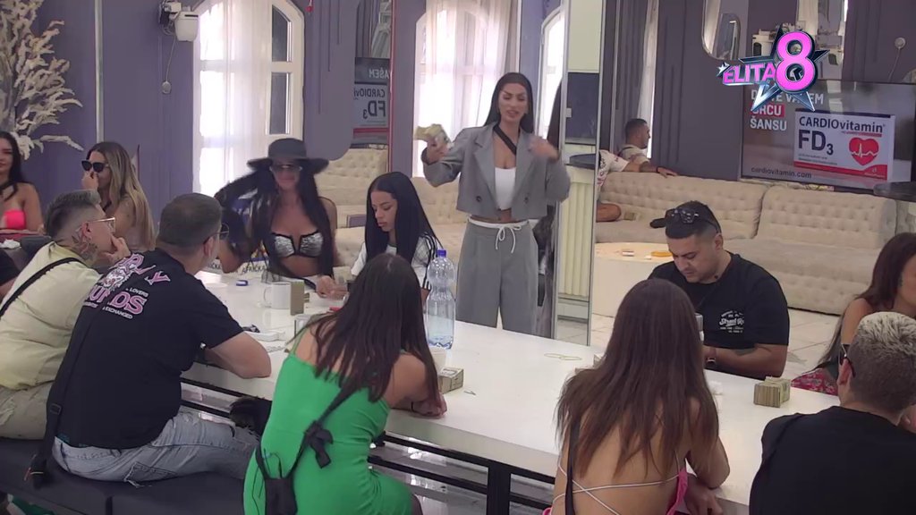VINULA JE U NEBESA: Mimas dala Eni vetar u leđa, ponizila Peju, pa Čolićeva njoj uzvratila duplo: LJUBOMORNI SU I SUJETNI NA TEBE! (VIDEO)