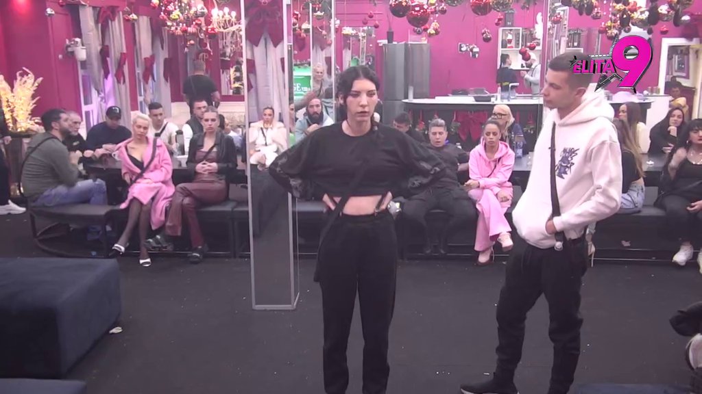 DOŽIVELA SUNOVRAT! Janjuševom ismevanju Aneli nikad kraja, Hana i Nerio u duetu demolirali Ahmićevu: Tenzija na vrhuncu (VIDEO)