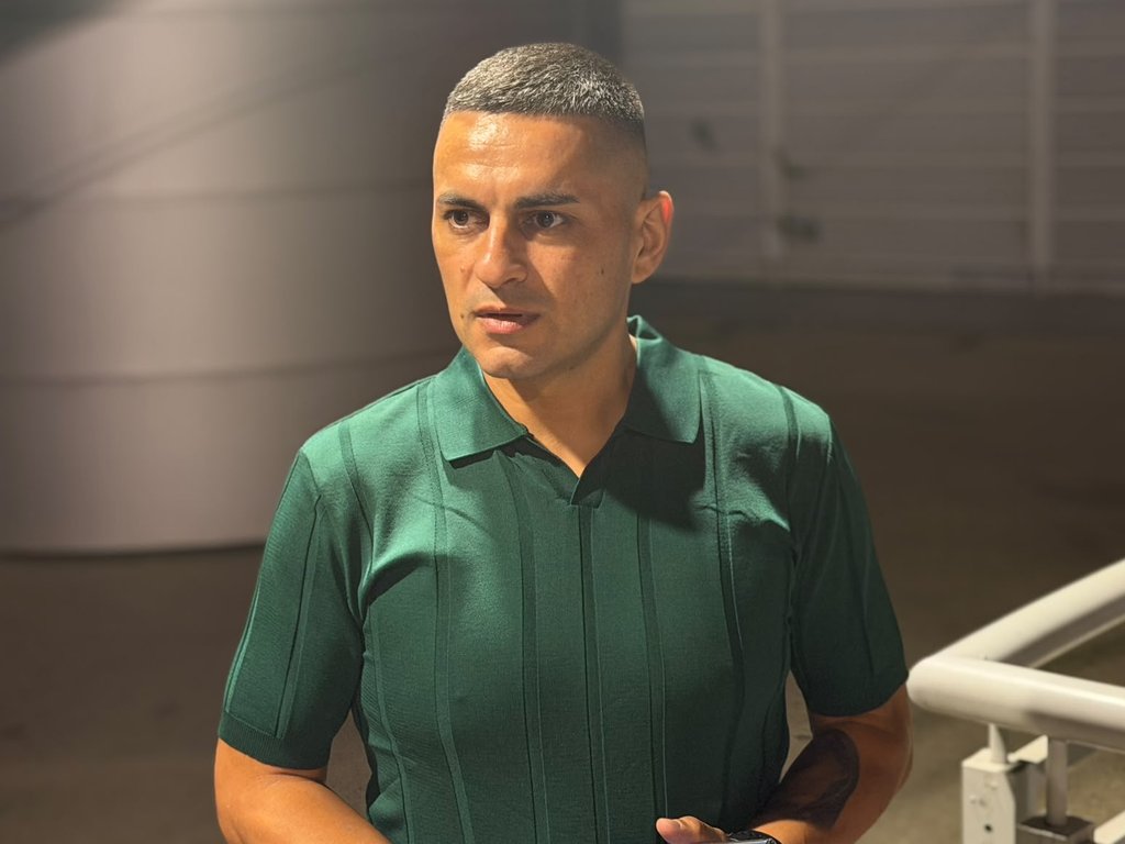 Kolibrić pati za Ilijom Pečenicom: Bebica raspalio rafal po Đukiću, ne štedi reči: Postao je sprdnja nacije!