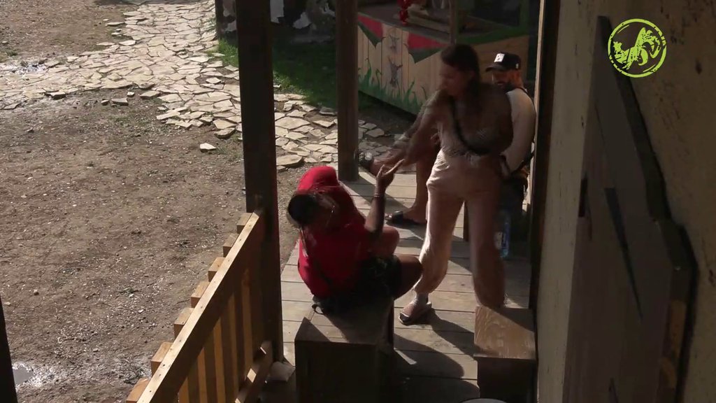 Peca i Sneža prvi put intimni?! Lazić je opipao, pa izazvao burnu reakciju LEDENE KRALJICE (VIDEO)