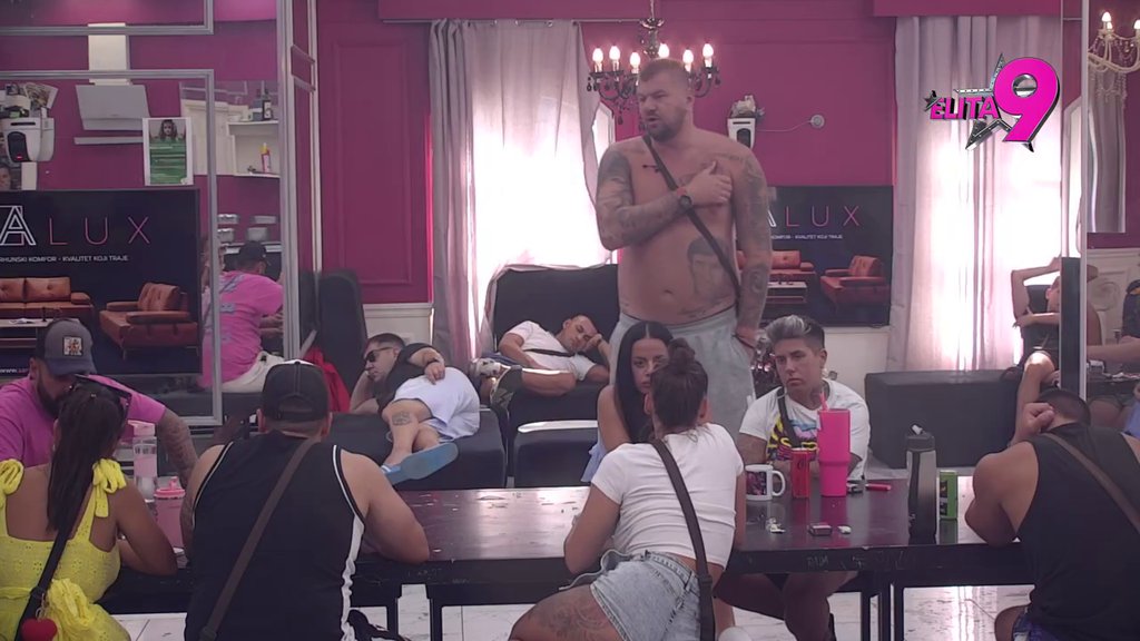 Otkazujem svadbu unapred! Luka otkrio koga iz Elite zove na veselje, Anita pozelenela! (VIDEO)