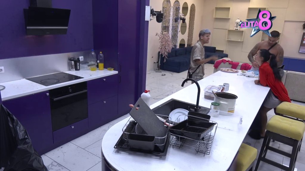 Biće sa mnom ili u grobu: Monstruozna izjava Sanje Grujić! Priznala da je Markov robovlasnik, a za njegovu majku neće ni da čuje! (VIDEO)
