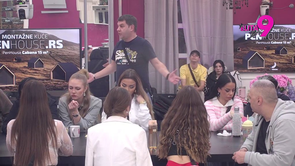 Treba da bude zahvalan mami što ga je odgajila: Ivan kao i uvek udario kontru Neriu, on skočio kao oparen i demantovao ga! (VIDEO)