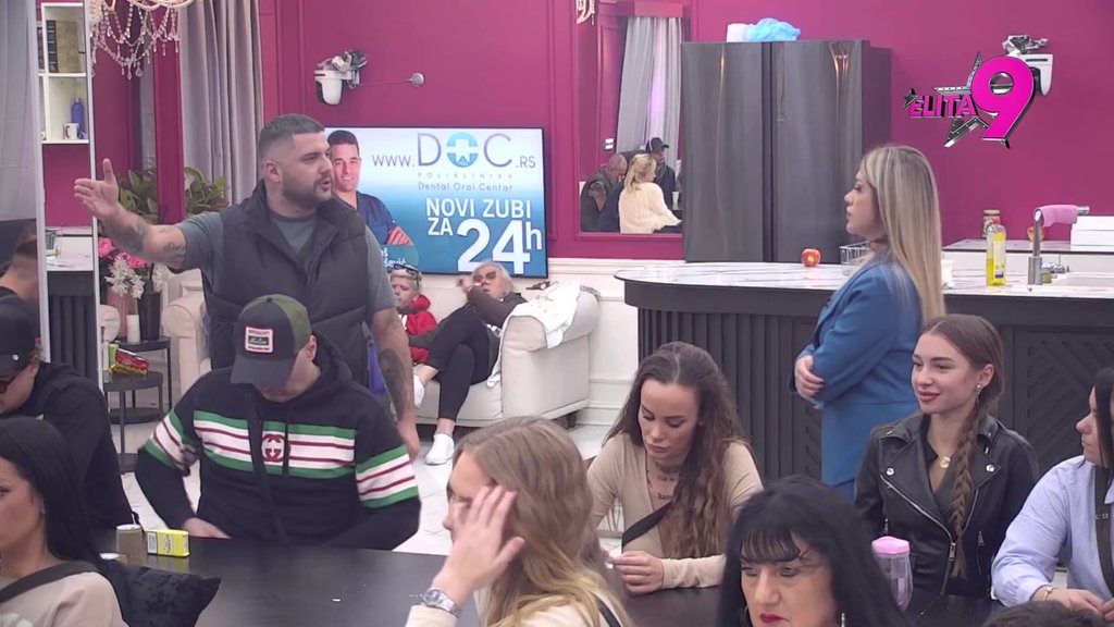 Tebe bi preko reda uveli u duševnu bolnicu: Janjuš demolirao Luku pred svima, Asmin ubeđen da ga Nora više voli nego Aneli: Kad bi me sada videla, obradovala bi se (VIDEO)