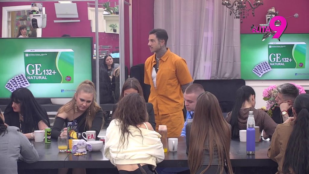 TOTALNO JE RASKRINKALI: Ivan smatra da je Teodora drži Bebicu na dugom lancu, Filip priznao zbog čega mu još uvek nije devojka (VIDEO)