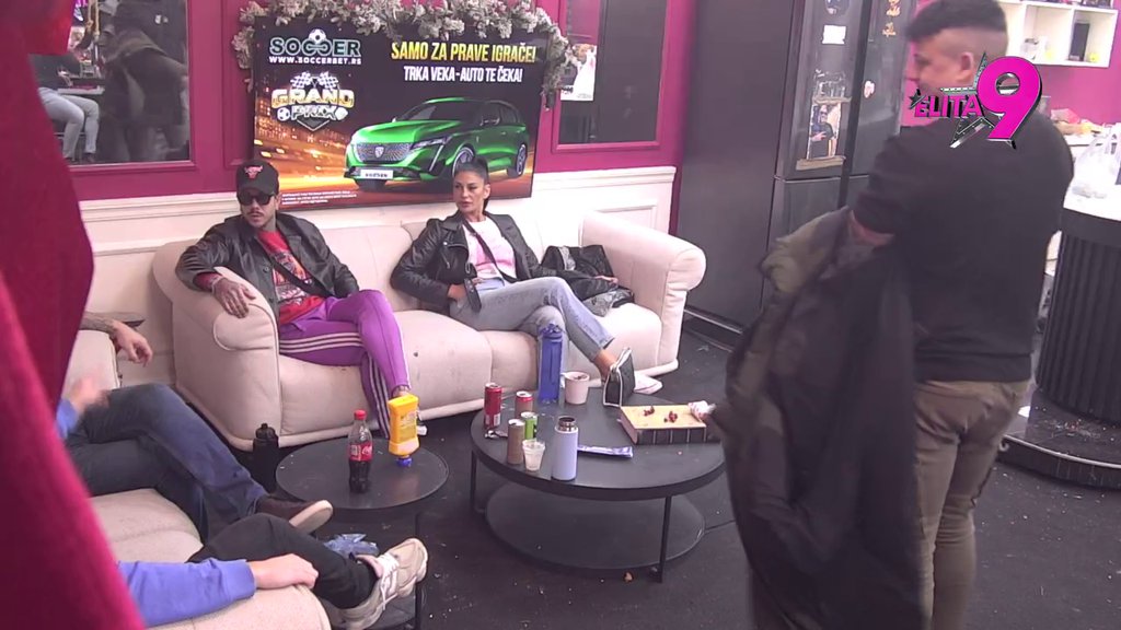 Potezi očajnice: Maja se nabacuje Alibabi da bi probudila Filipovu ljubomoru, dobila još goru kontru! (VIDEO)