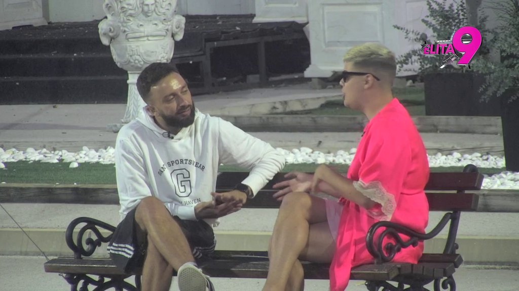 On je bio džumara porodice Ahmić, a ona Matorina: Uroš Stanić opleo nikad žešće po Luki i Aniti, pa udario na Boru: Kupuje mir, ne može da... (VIDEO)