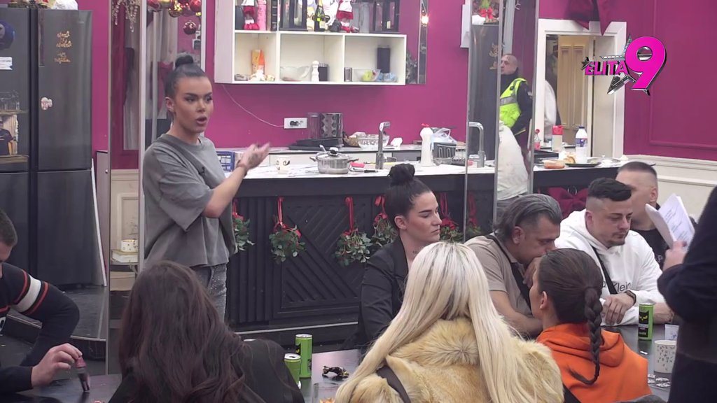 Ovo niste videli ni na filmovima: Anita razvezala jezik i otkrila kako su ona i Luka komentarisali s*ks Maje i Đukića! (VIDEO)