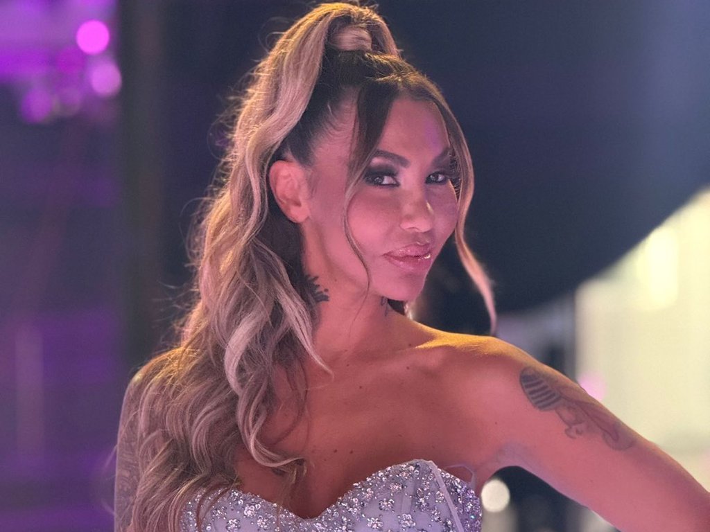 Aneli progovorila o TUŽBAMA koje će podneti protiv Asmina! Otkrila koliko je zaljubljena u Luku, a evo da li se pozdravila sa njegovom majkom (VIDEO)