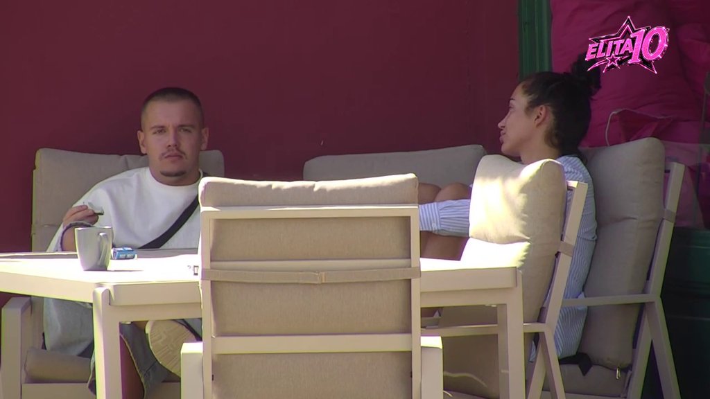Prijateljski smo se mazili: Dala izvukao sve informacije od Laure u vezi nje i Filipa Cara, ona otkrila šta su sve radili ispod pokrivača! (VIDEO)
