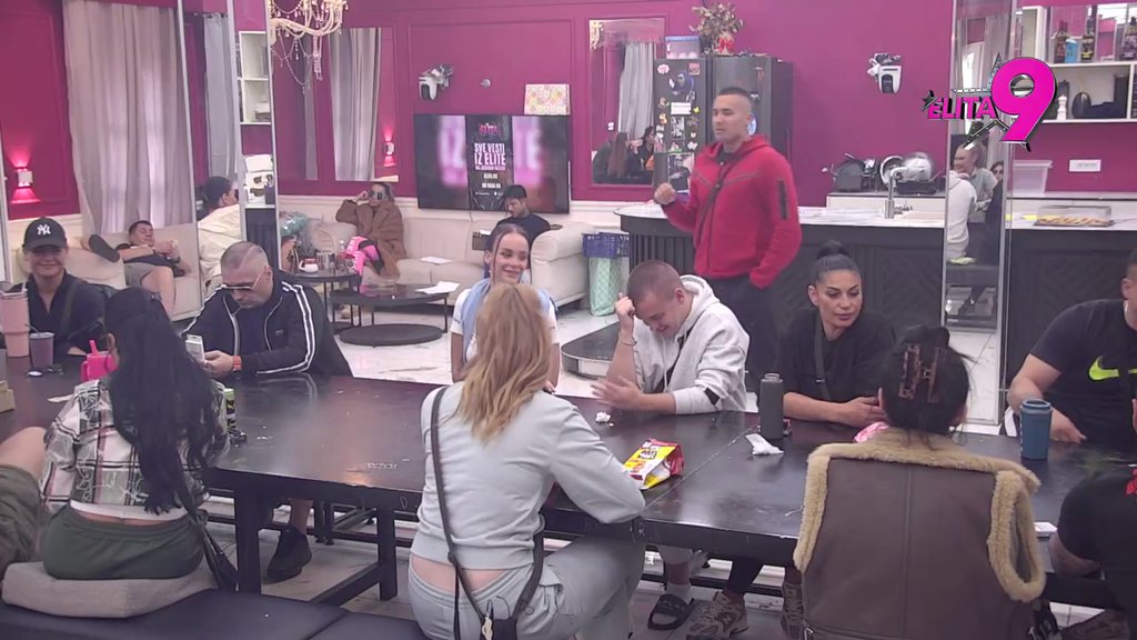 Ovakva devojka mi ne treba ni za 300 života: Murat poželeo sreću Bori i Anastasiji, Matora sumnja na dogovor Ahmića! (VIDEO)