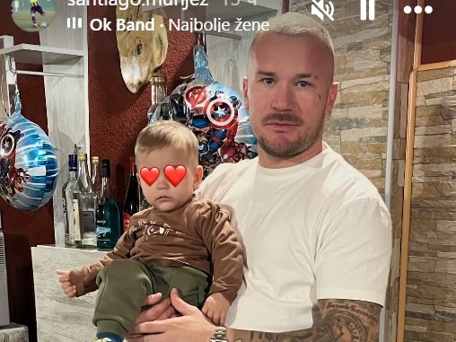 Oglasila se Stefani Grujić! Podelila fotku iz porodičnog doma, zapušila usta zlim jezicima i pokazala sina Konstantina (FOTO)