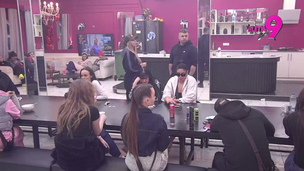 KAD SE POMIRIŠ SA NJIM, NAS PONIŽAVAŠ: Sofija otkrila zbog čega Terzi brani da staje na Teodorinu stranu i glumi njenog DRVENOG ADVOKATA! (VIDEO)