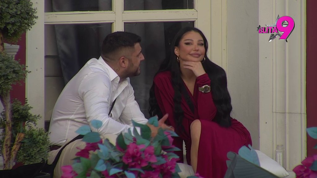 Vešto krila svoja osećanja: Maja i Asmin se prisetili kako su se mesecima muvali! (VIDEO)