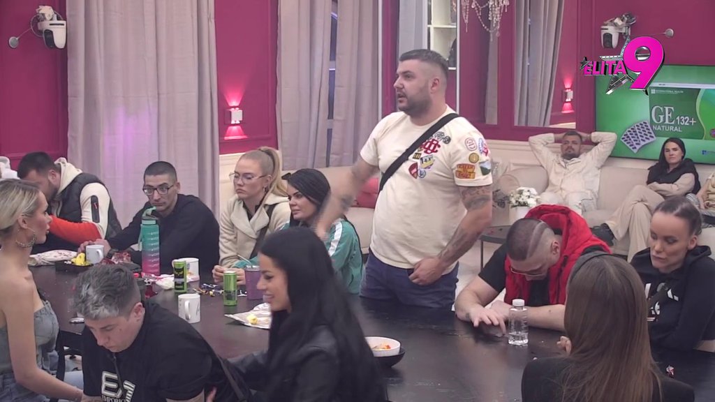 Iskren do koske! Janjuš žestoko zamerio Mikiju bliskost s Aneli, učesnici ga podržali (VIDEO)