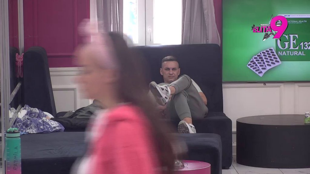 Teki, dođi: Bebica posle svega tepa Teodori, ona hladna kao led! (VIDEO)