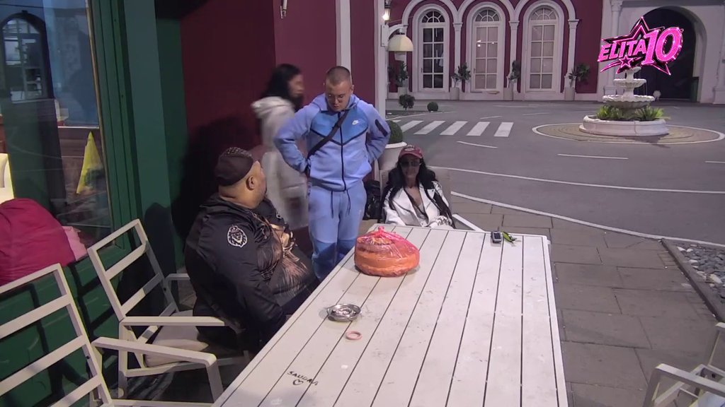 Karić i Anđela su im najveći problem: Dača i Poršelina osuli rafal po vezi Aneli i Cara kao nikad do sada! (VIDEO)