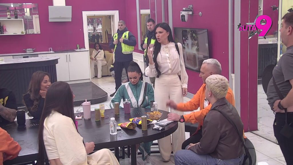 PROVALILA SAM JE: Aneli iznela mišljenje o Staniji  nakon svega, Kačavenda otkrila da će Maja proći kao Ahmićeva i Dobrojevićeva (VIDEO)