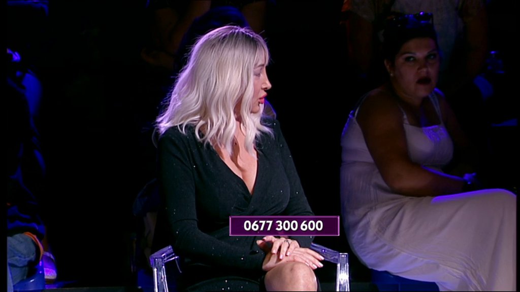 ŠOK U PROGRAMU UŽIVO! Gledateljka otkrila da poznaje Keti, pa RASKRINKALA sve njene tajne: Lagala si nas, rekla si da ti je UPERIO PIŠTOLJ U GLAVU! (VIDEO)