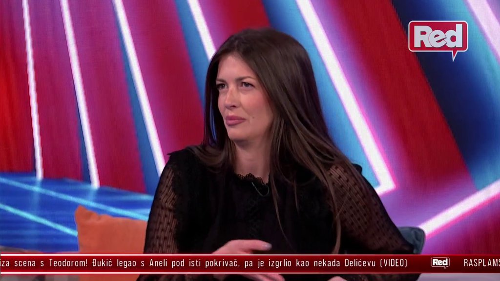 Ona bi njega pojela: Boginjina sestra neće da čuje za Filip Đukića, drugaricu joj VRBOVALE fan grupe i punile mozak lažima! (VIDEO)