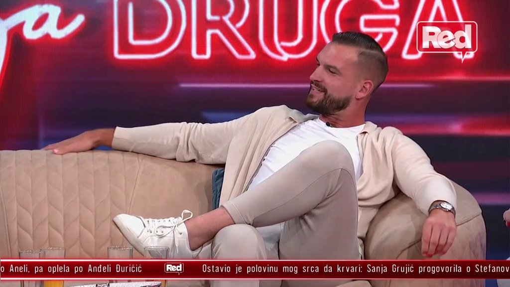 Svi detalji ljubavi Osmakčića i Glorije: Marko obelodanio šok priču! Odmah je pitao da idu na more, a evo posle koliko dana ju je verio! (VIDEO)