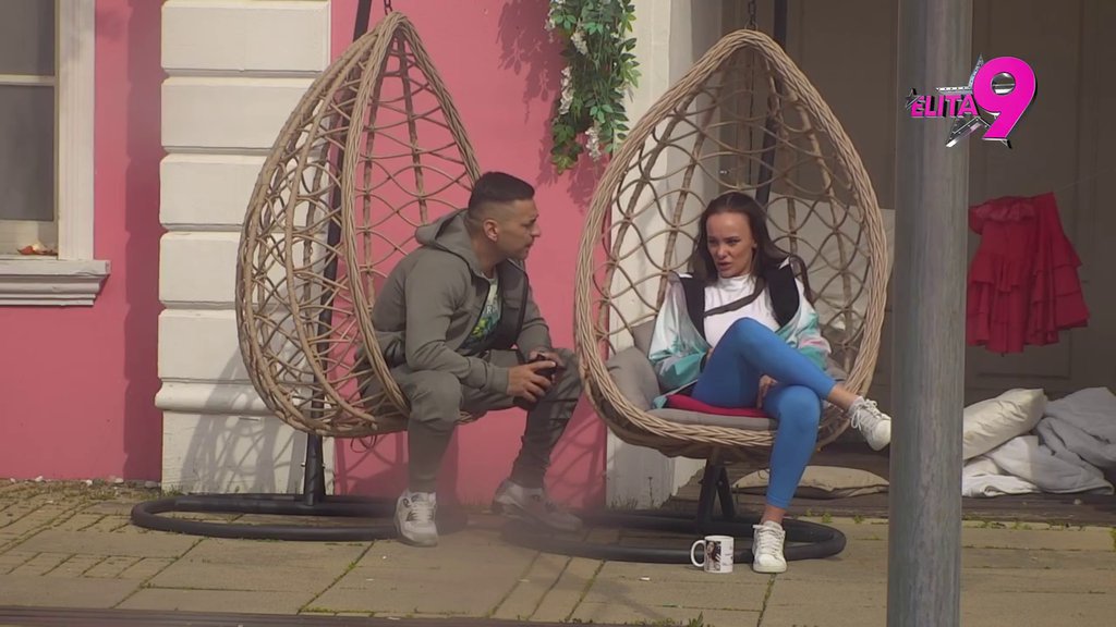 Hoćeš da pričam kako sam spavala s tobom? Teodori pukao film zbog Bebice, vređa ga svim silama! (VIDEO)