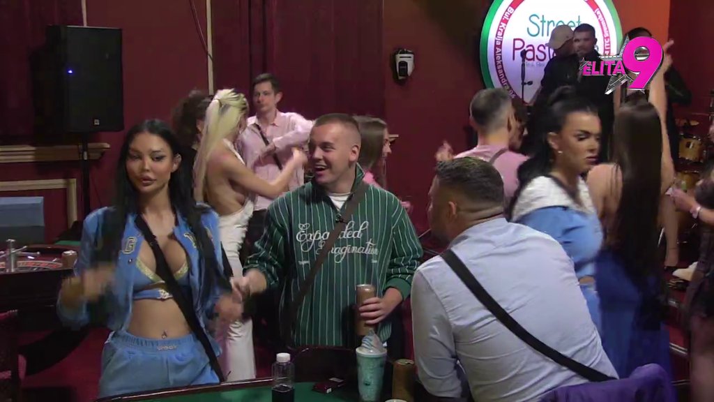 PROBUDIO CRNU MAMBU: Maja spustila kočnicu sa Asminom, pa ga uhvatila u laži i napravila KARAMBOL! (VIDEO)